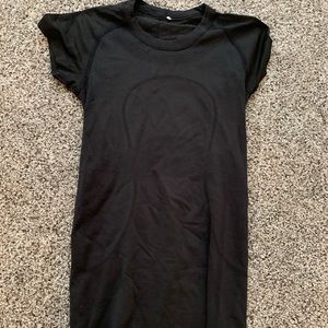 Lulu lemon running shirt short sleeve